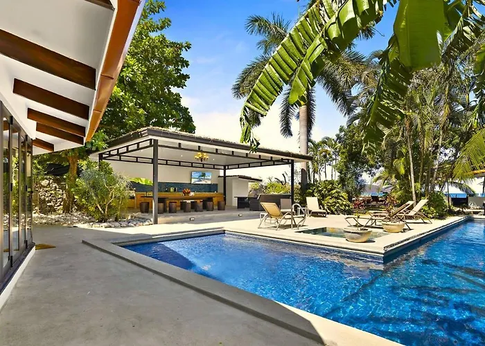Playa - Beachfront Villa, Big Private Pool - Casa Bella Catalina Сasa de vacaciones