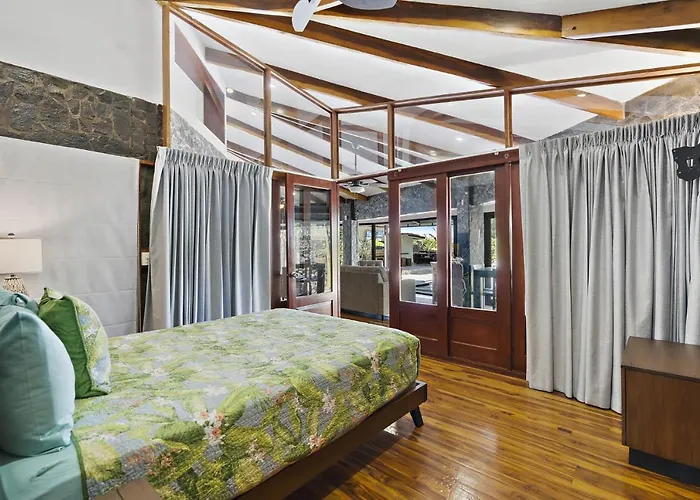 Сasa de vacaciones Playa - Beachfront Villa, Big Private Pool - Casa Bella Catalina *